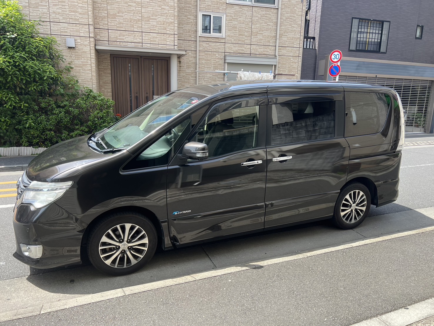 日産　セレナ　ハイウェイスター