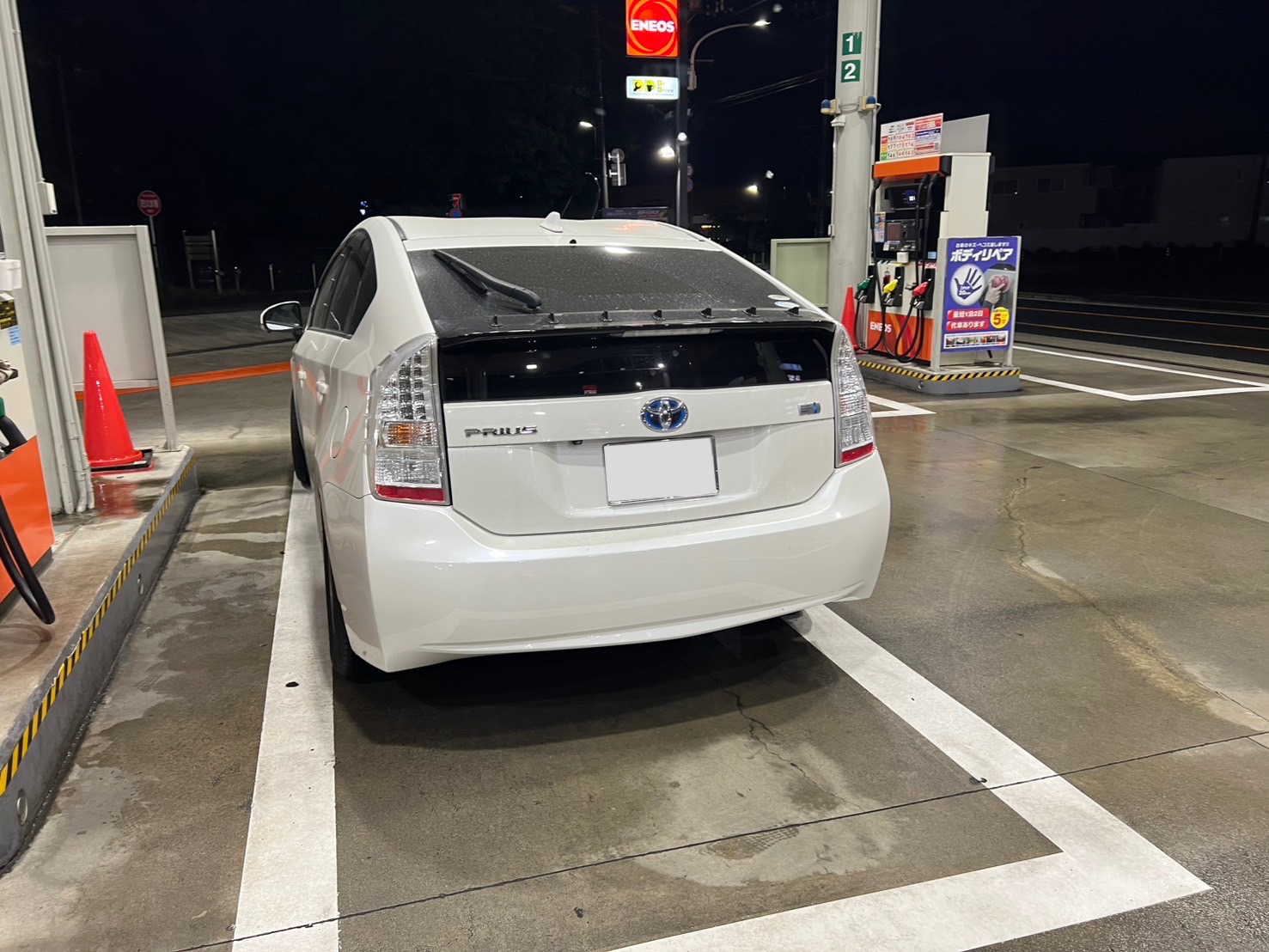TOYOTA プリウス